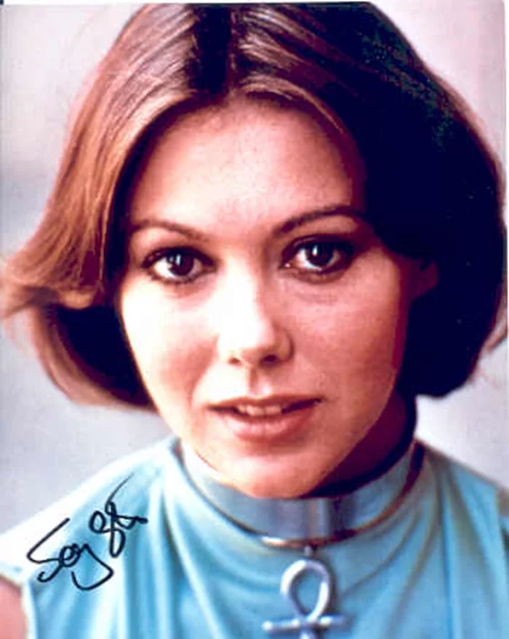 Jenny Agutter autograph