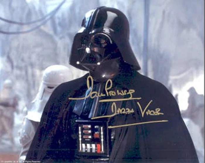 Dave Prowse autograph