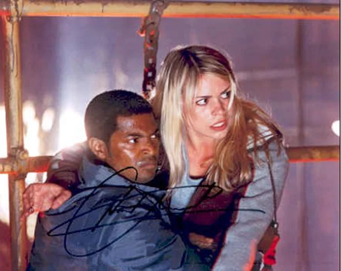 Noel Clarke autograph