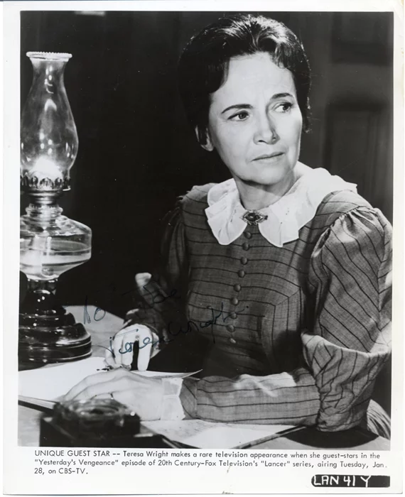 Teresa Wright autograph