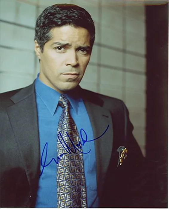Esai Morales autograph