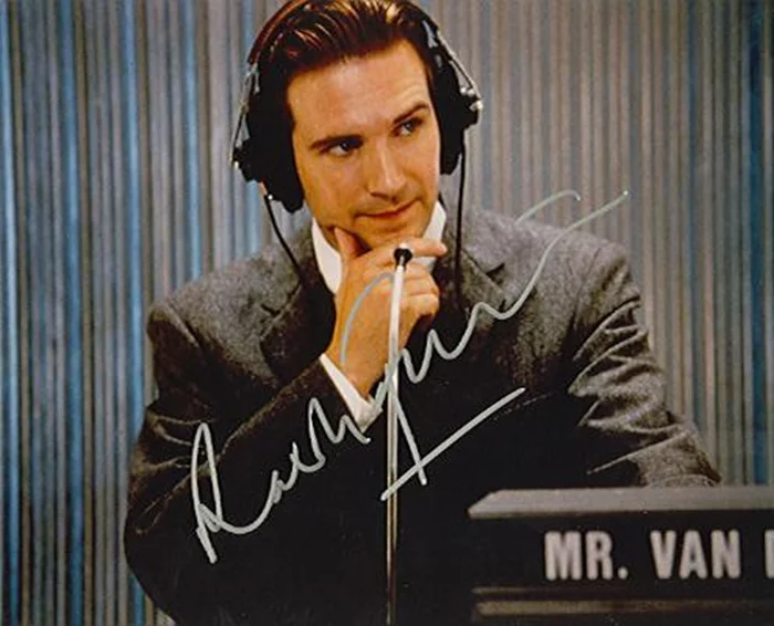 Ralph Fiennes autograph