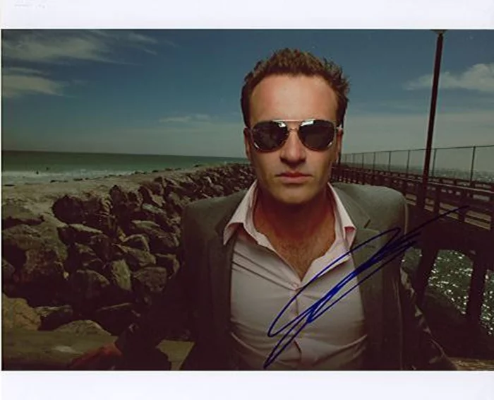Julian McMahon autograph