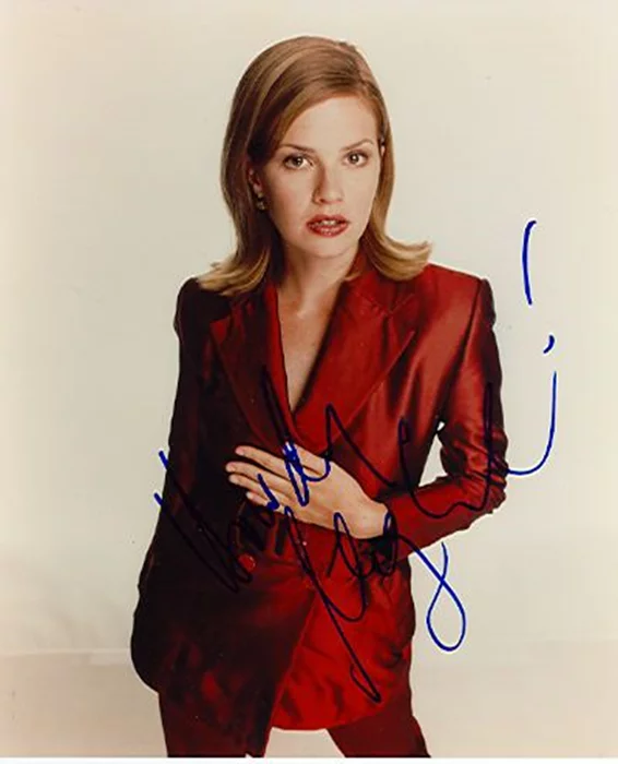 Megan Ward autograph