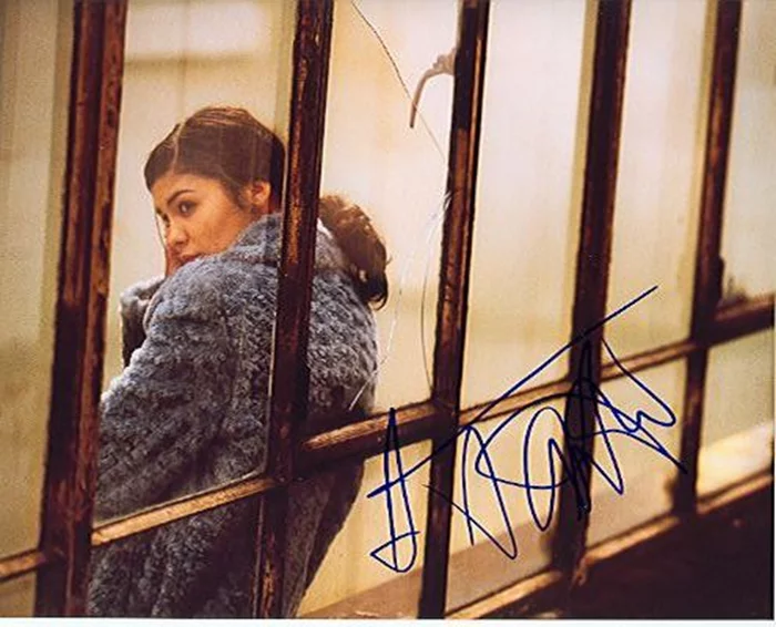 Audrey Tautou autograph