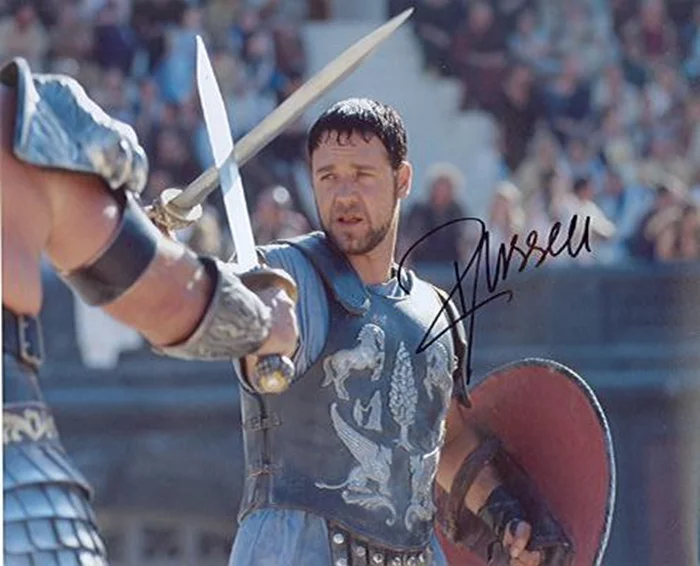 Russell Crowe autograph