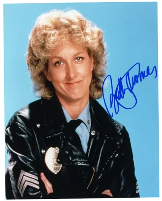 Betty Thomas autograph