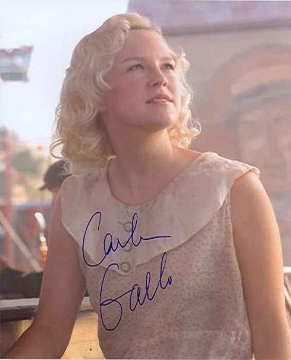Carla Gallo autograph