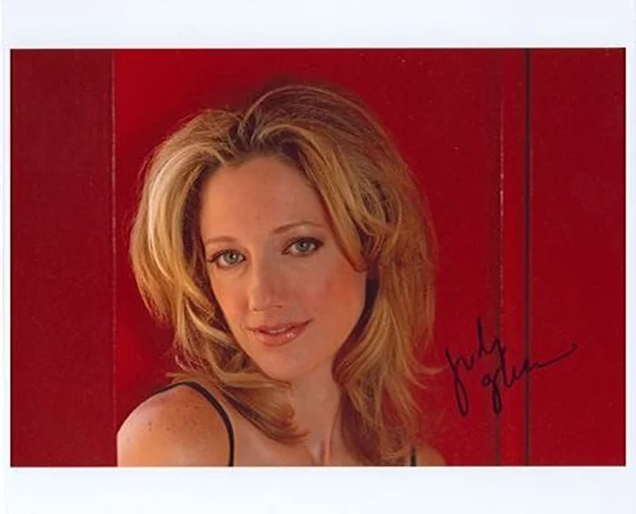 Judy Greer autograph