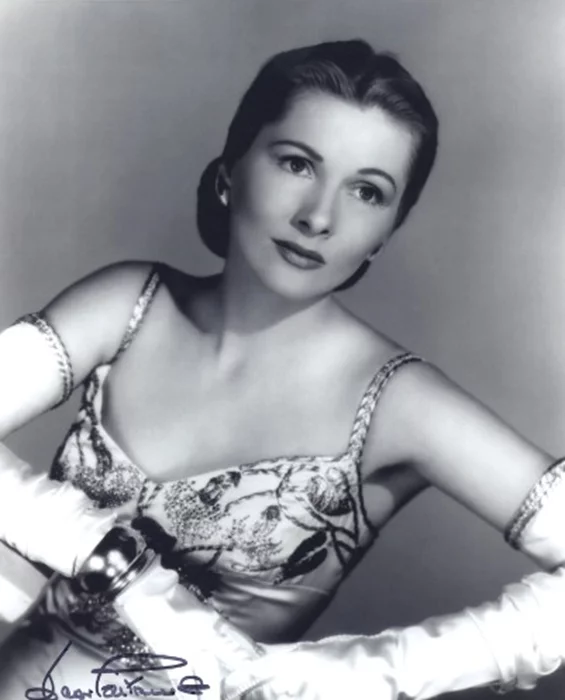 Joan Fontaine autograph