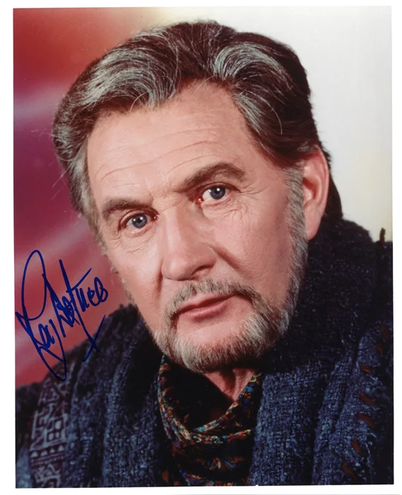 Roy Dotrice autograph