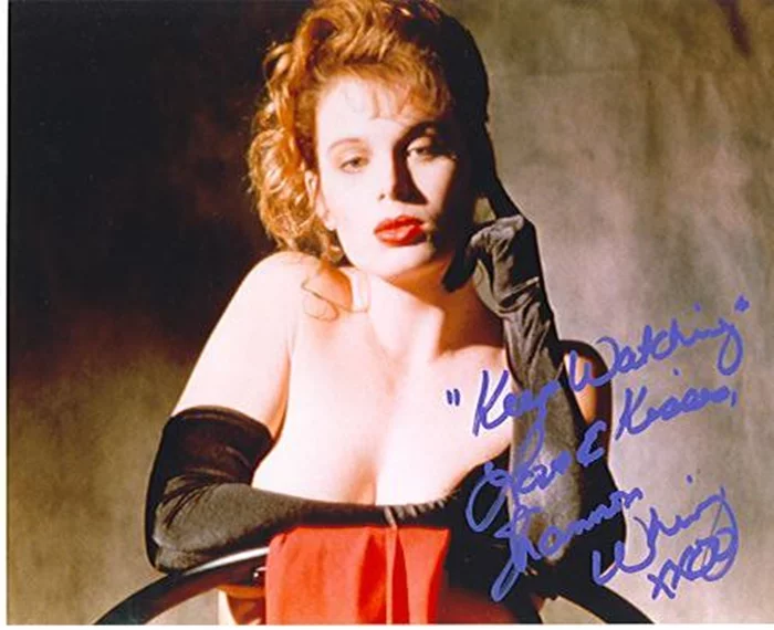 Shannon Whirry autograph