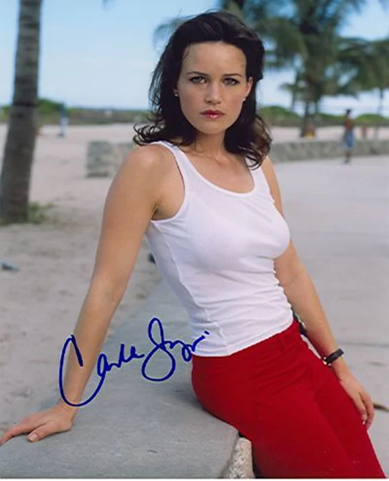 Carla Gugino autograph