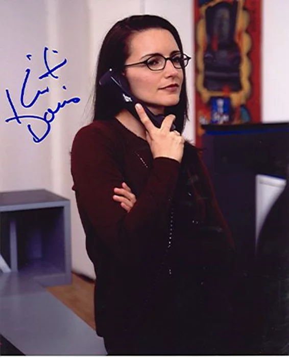 Kristin Davis autograph