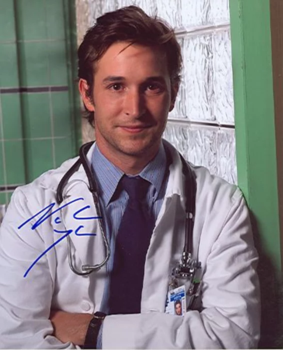 Noah Wyle autograph