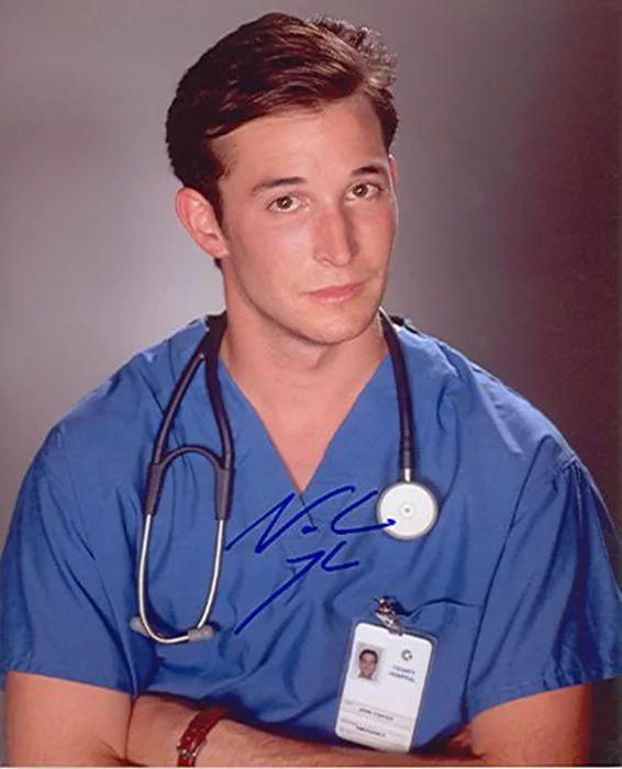 Noah Wyle autograph