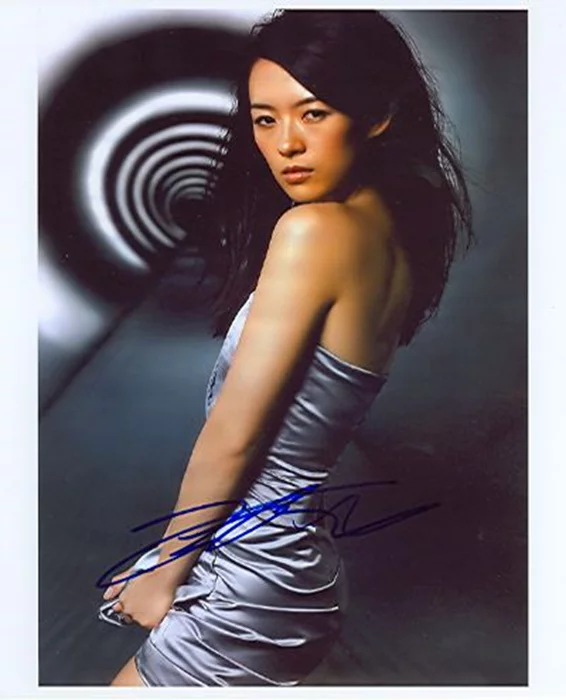 Ziyi Zhang autograph