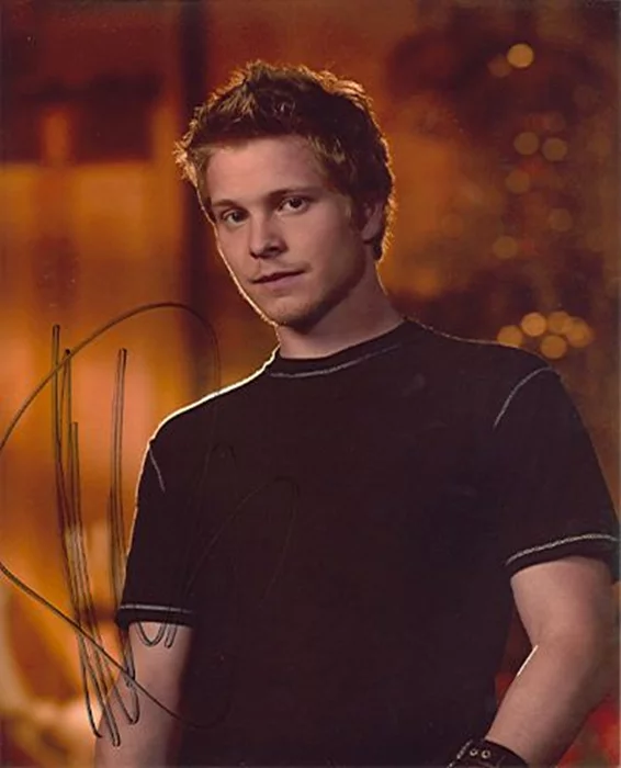 Matt Czuchry autograph