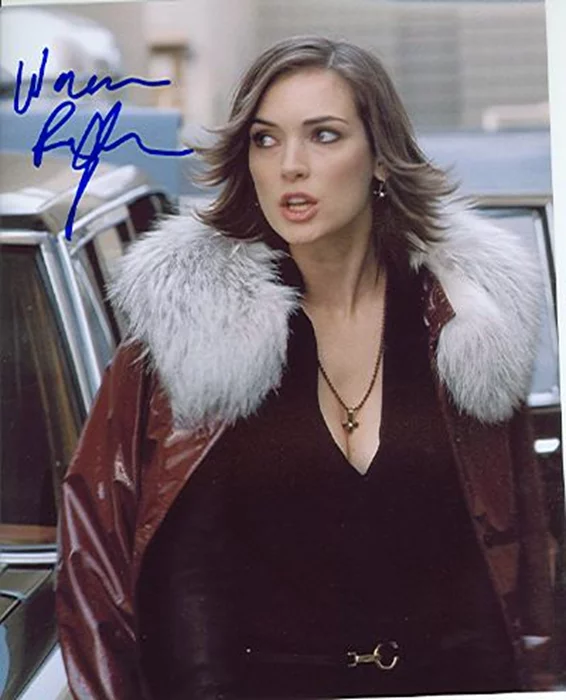 Winona Ryder autograph
