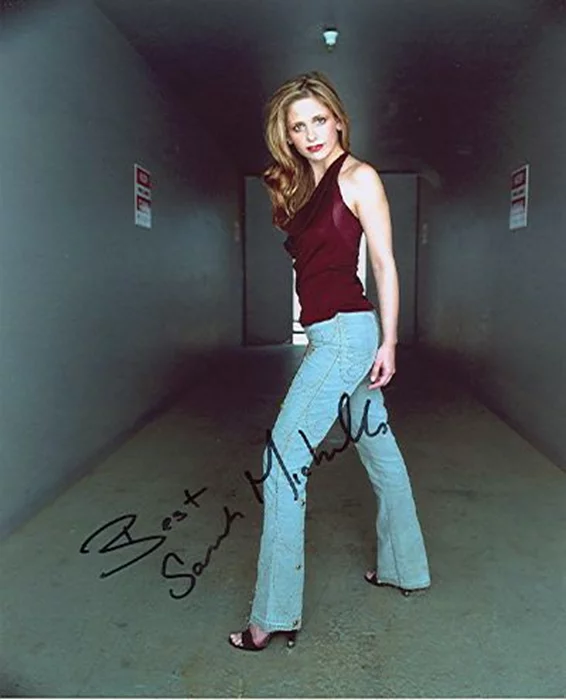 Sarah Michelle Gellar autograph
