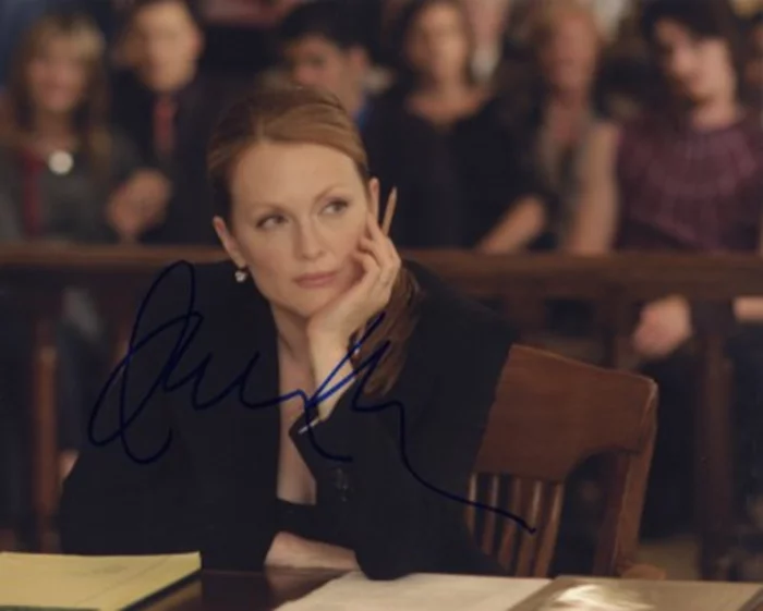 Julianne Moore autograph