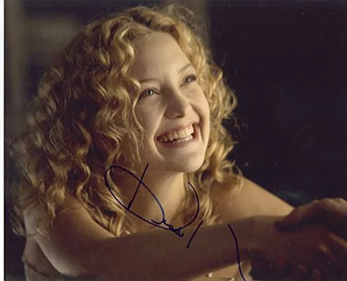 Kate Hudson autograph