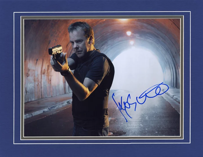 Kiefer Sutherland autograph
