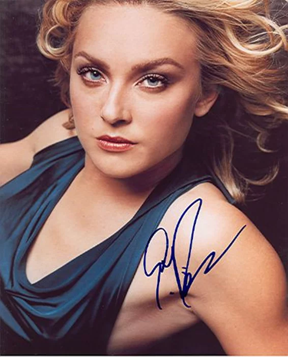 Elisabeth Rohm autograph