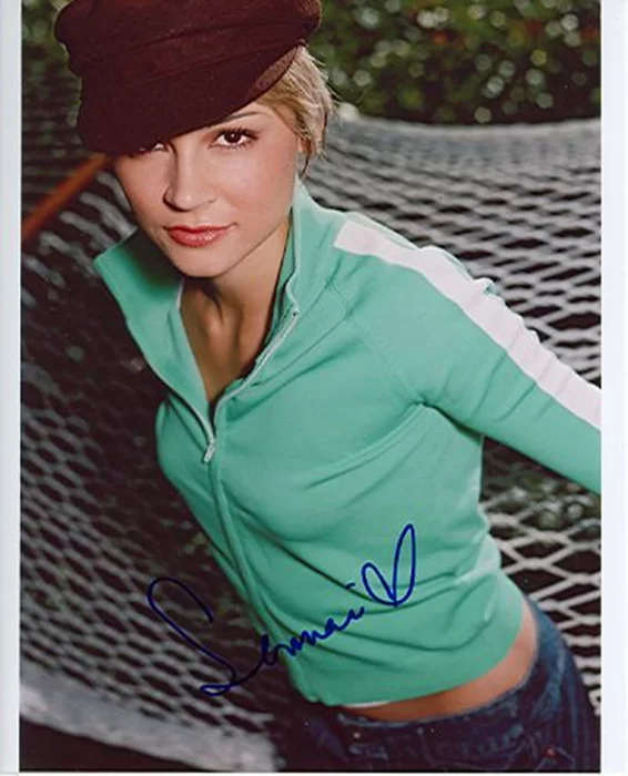Samaire Armstrong autograph
