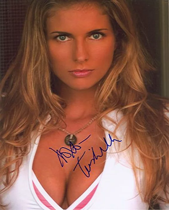 Trishelle Cannatella autograph