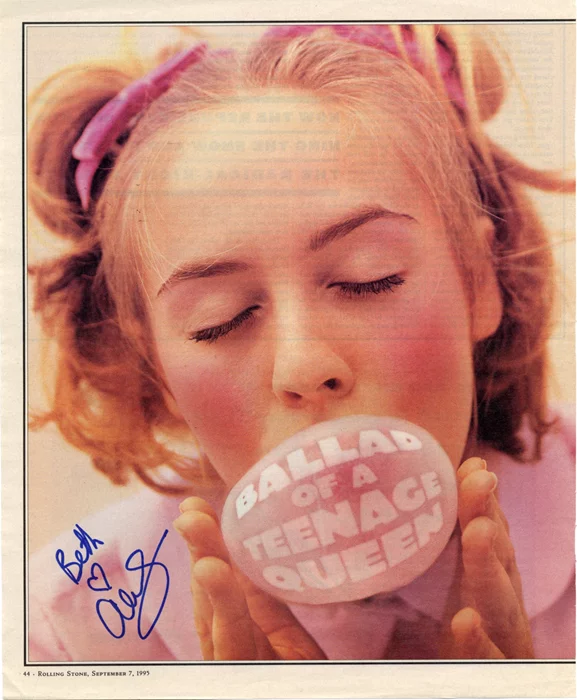 Alicia Silverstone autograph