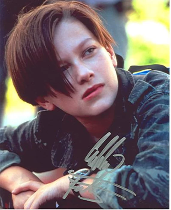 Eddie Furlong autograph