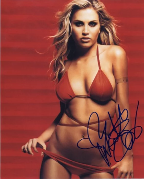 Willa Ford autograph