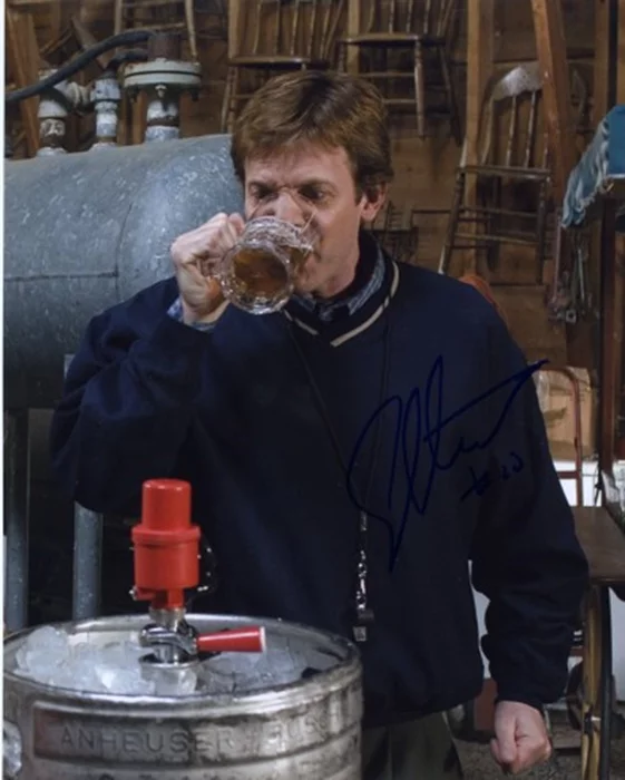Erik Stolhanske autograph