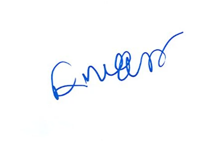 Rachel McAdams autograph