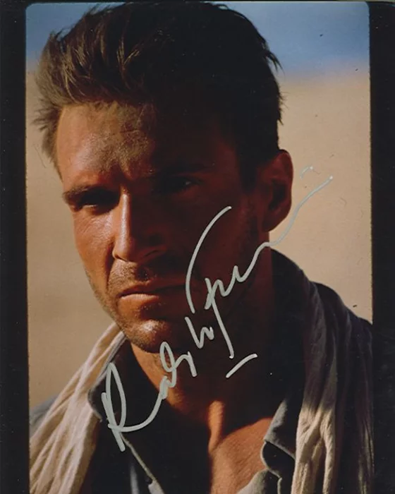 Ralph Fiennes autograph