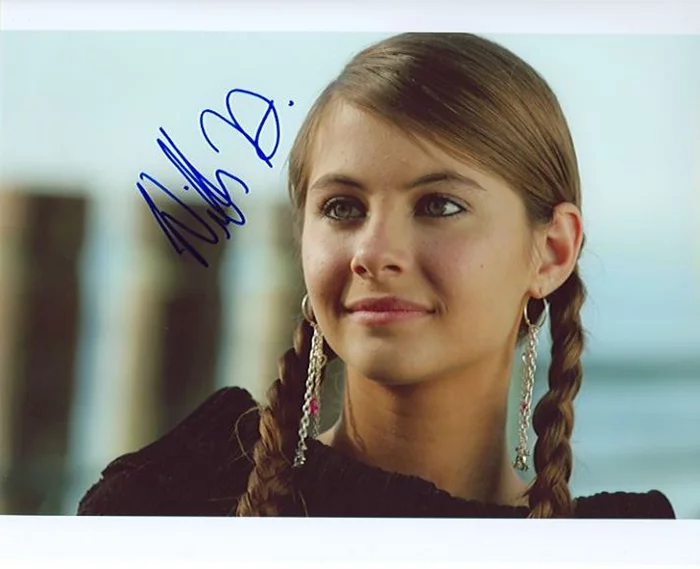 Willa Holland autograph
