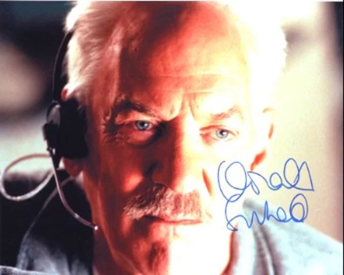 Donald Sutherland autograph