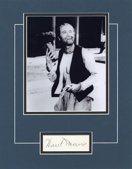 Howard Morris autograph