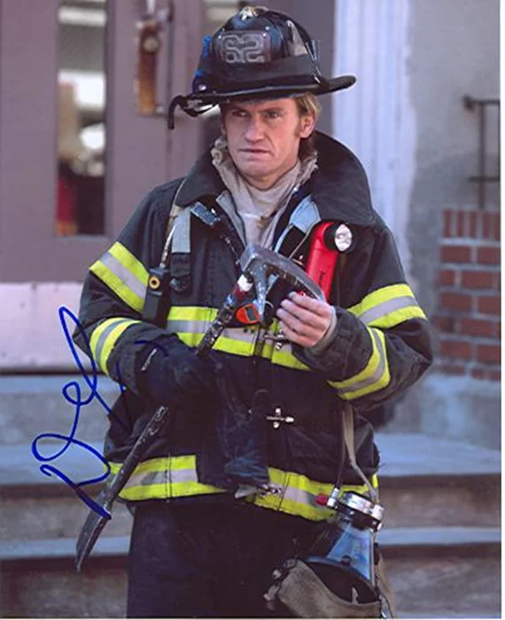 Denis Leary autograph