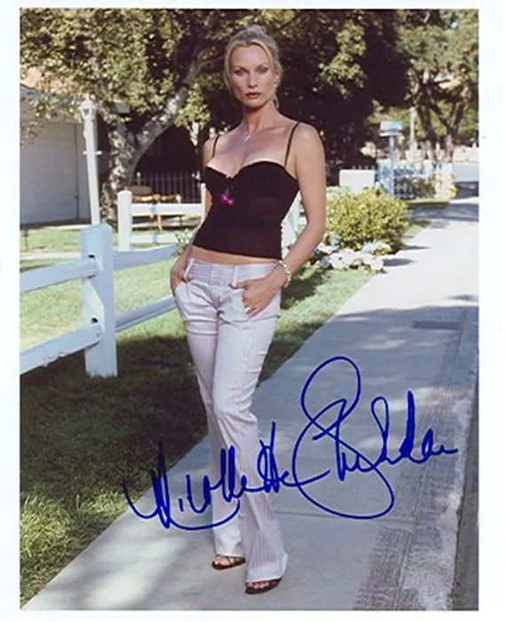Nicollette Sheridan autograph