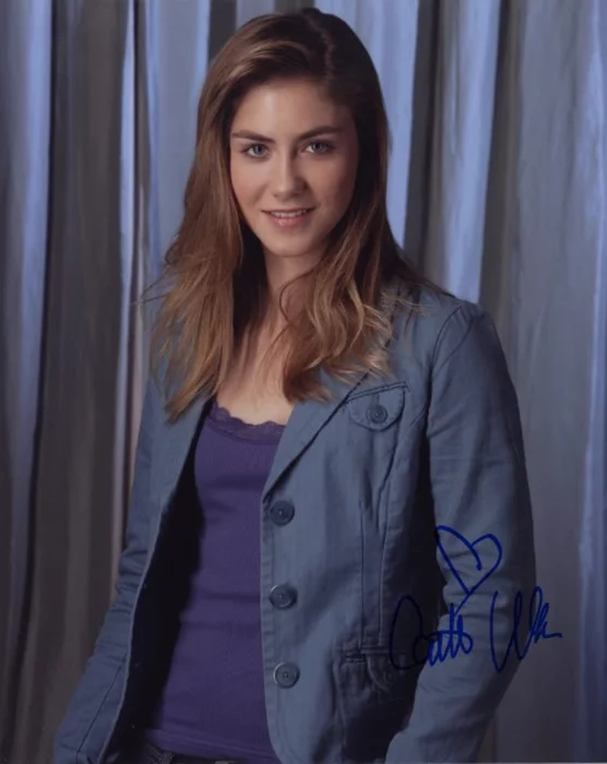 Caitlin Wachs autograph