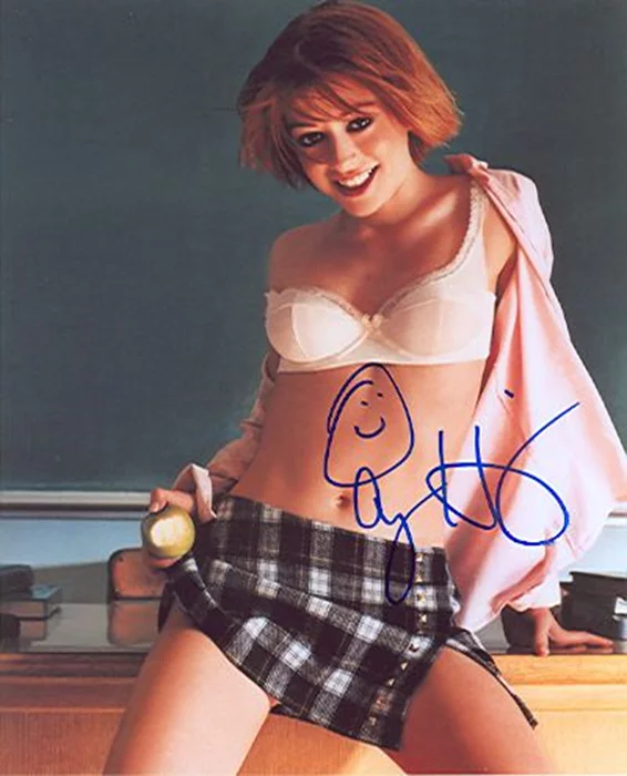 Alyson Hannigan autograph