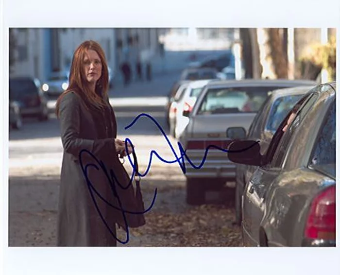 Julianne Moore autograph