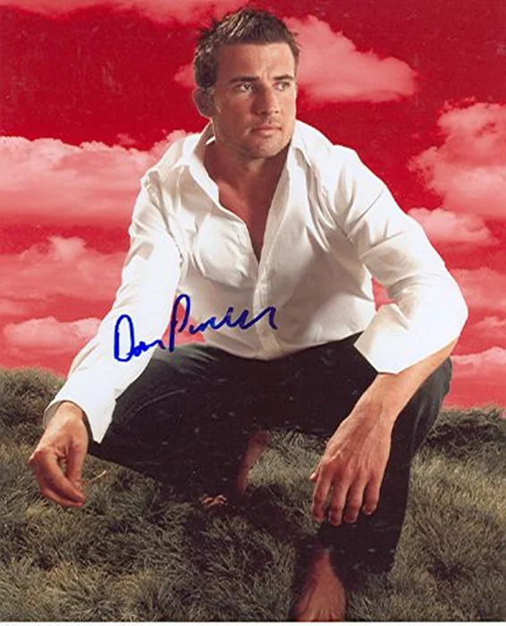 Dominic Purcell autograph