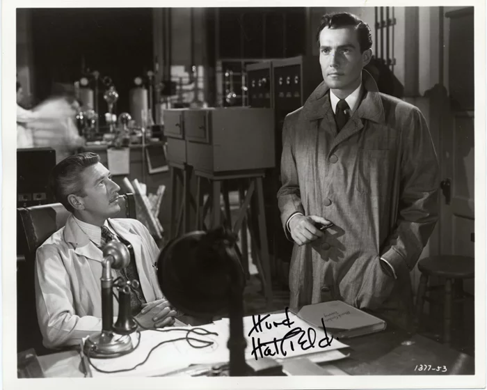 Hurd Hatfield autograph