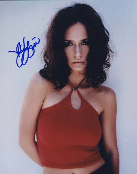 Jennifer Love Hewitt autograph