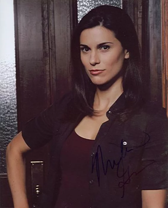 Milena Govich autograph