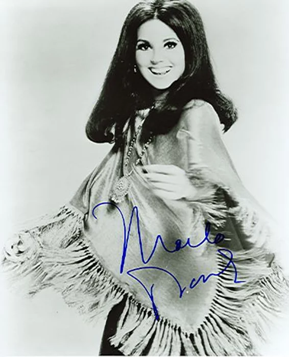 Marlo Thomas autograph