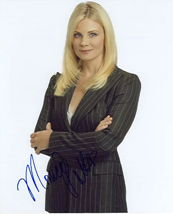 Monica Potter autograph